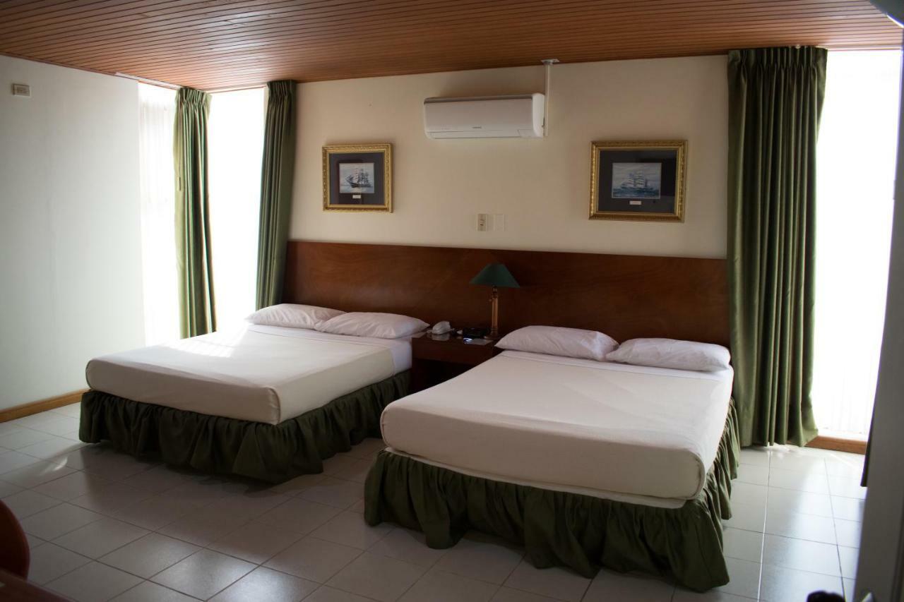 Hotel Alhambra Гранада Экстерьер фото